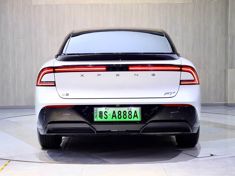 XPENG P7+