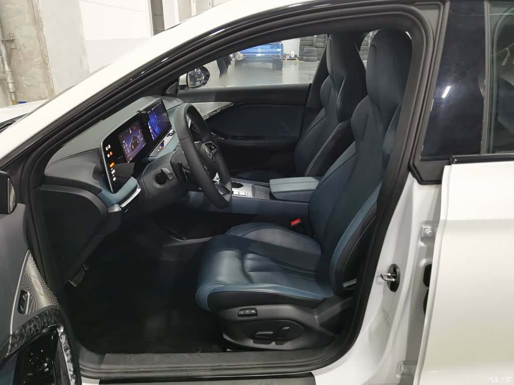 MG MG7, 2023 10
