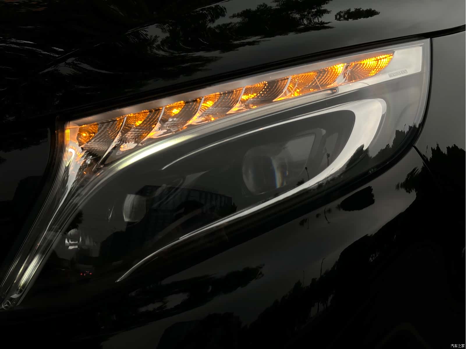 Mercedes-Benz V-Class, 2022 16