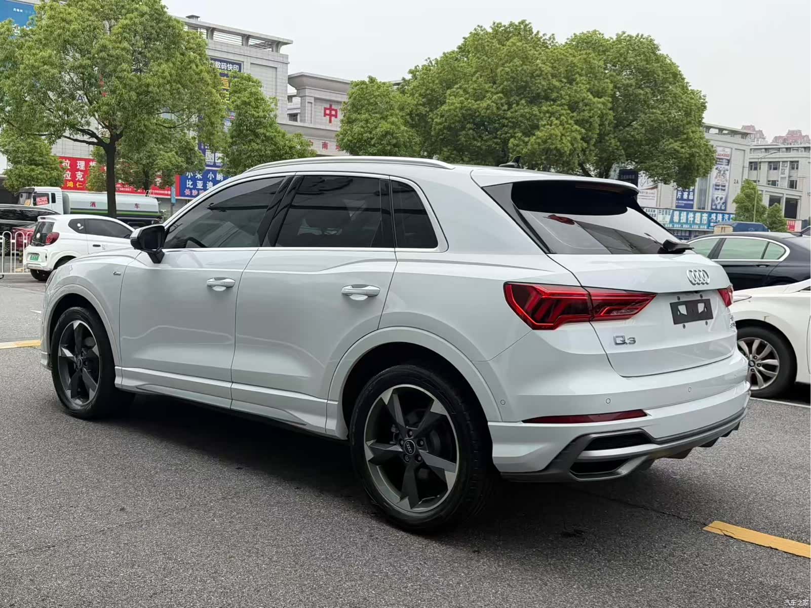 Audi Q3, 2022 12