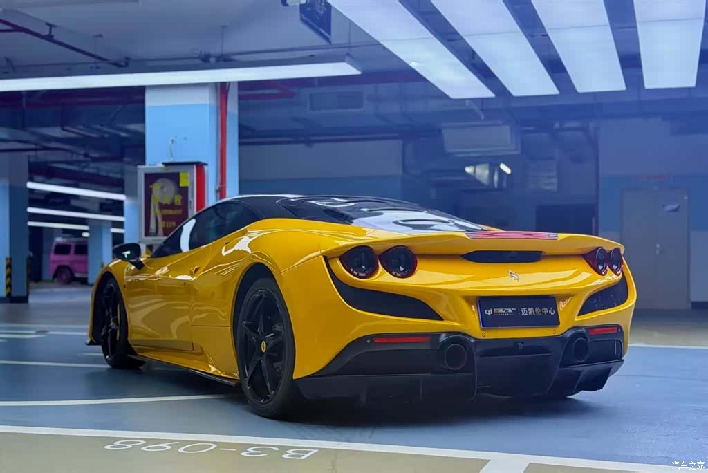 Ferrari 458, 2011 8