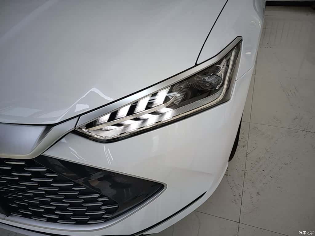 BYD Qin, 2023 18