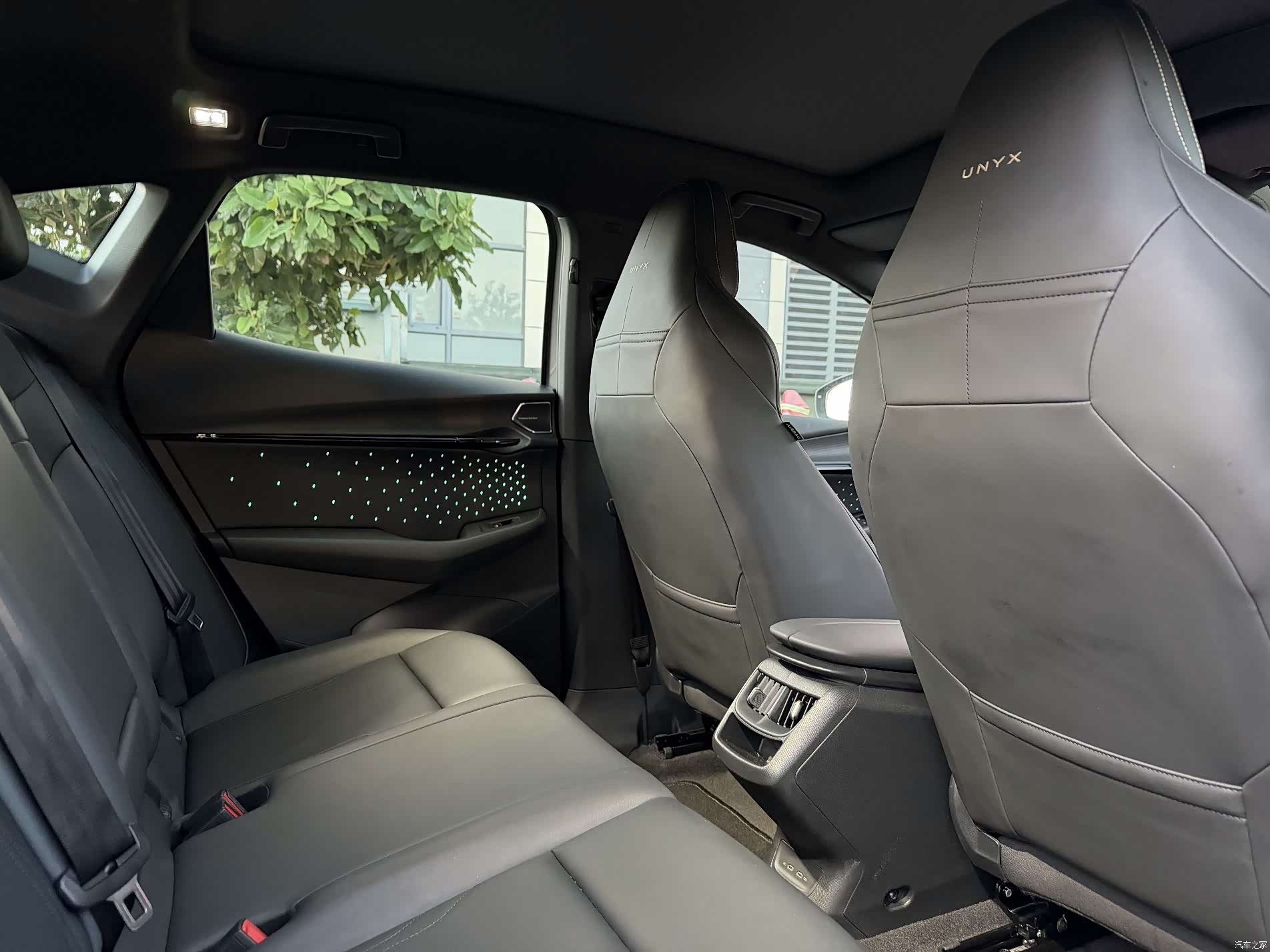 Volkswagen 06, 2025 24