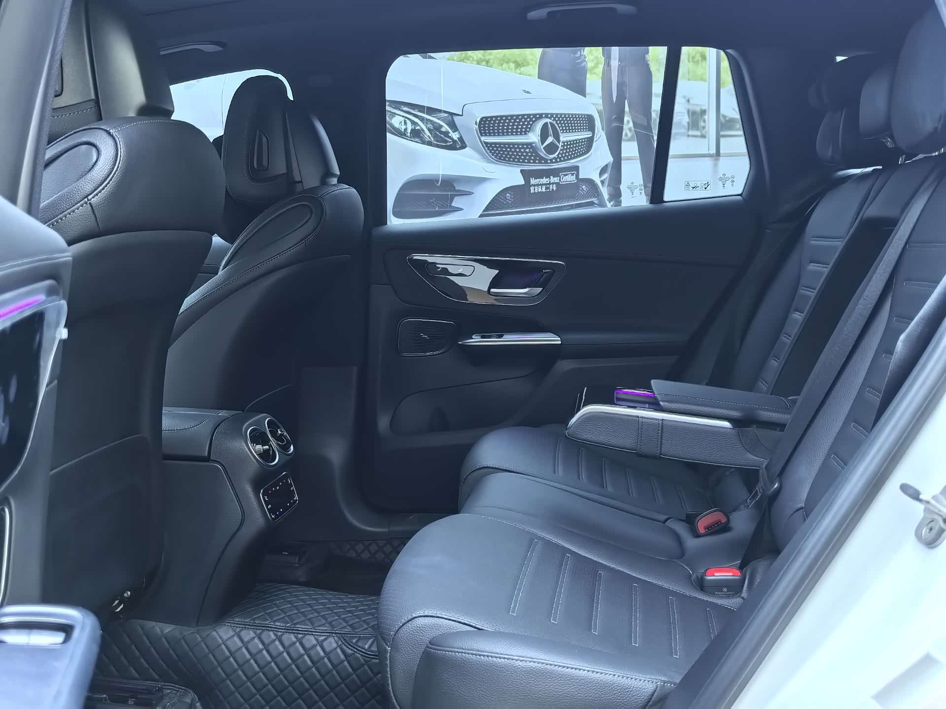 Mercedes-Benz GLC, 2023 11
