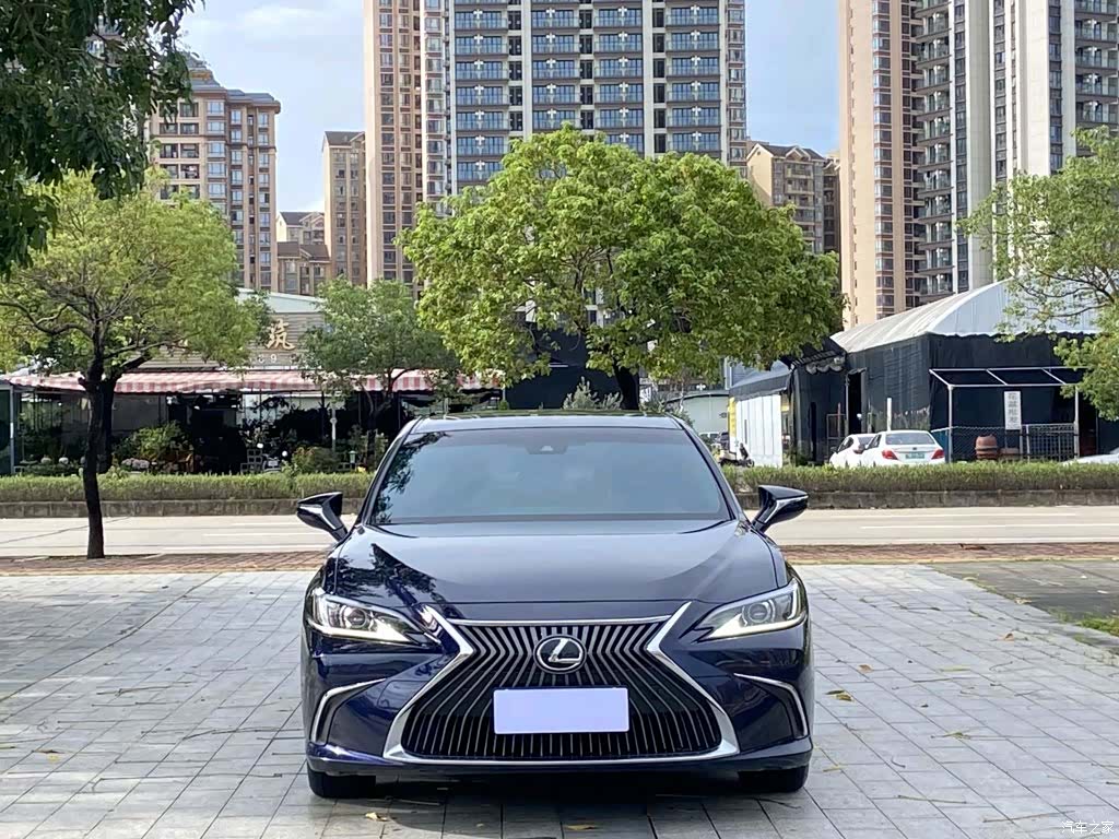 Lexus ES, 2019 2