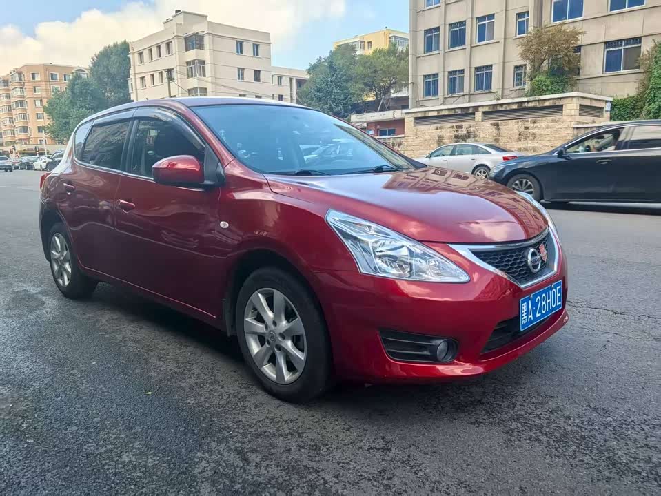 Nissan TIIDA