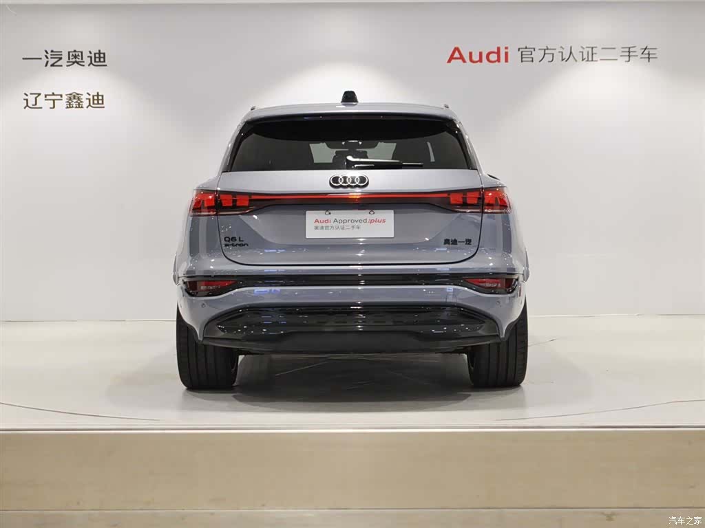 Audi e-tron, 2025 все фото