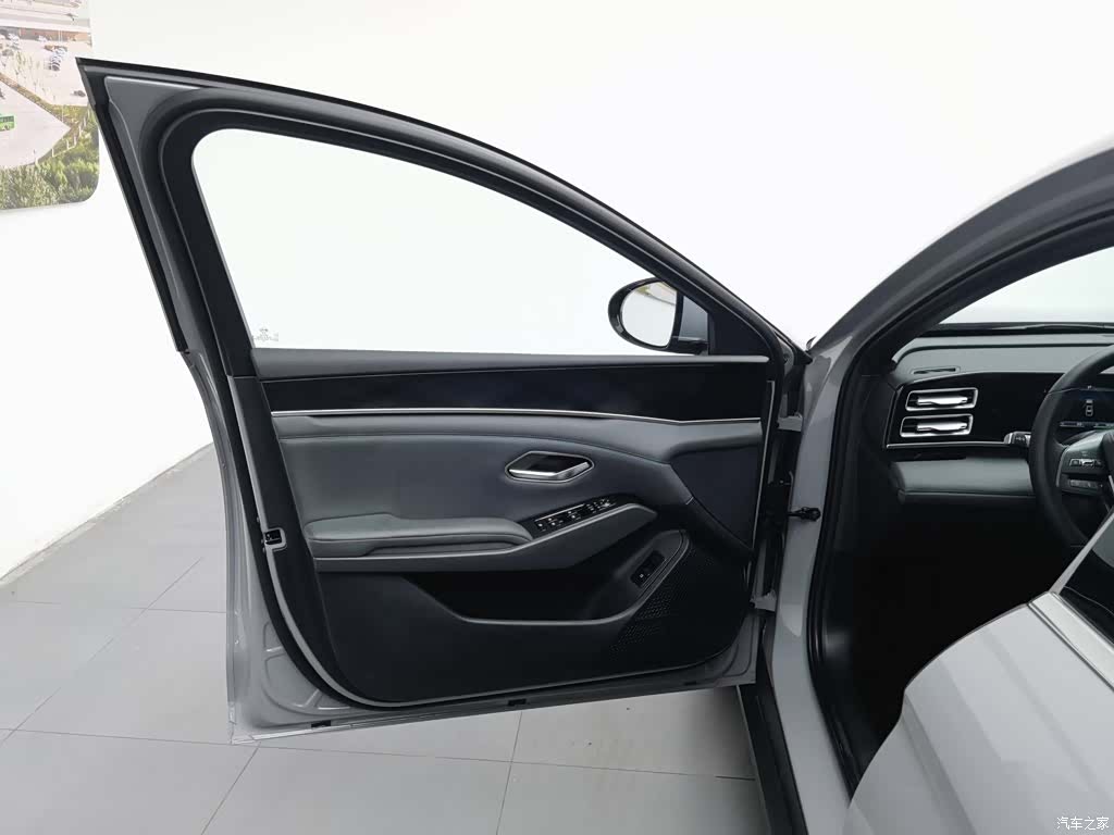 BYD Qin, 2025 8
