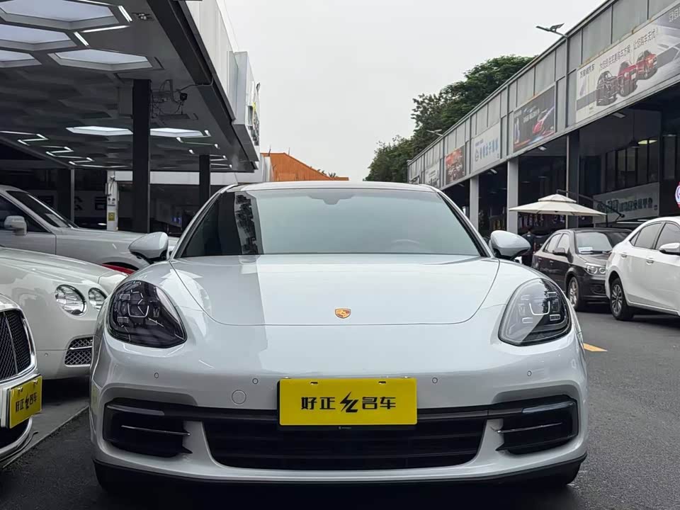 Porsche Panamera Porsche Panamera