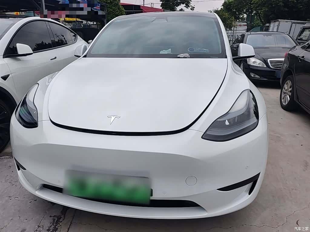 Tesla Model Y, 2024 3
