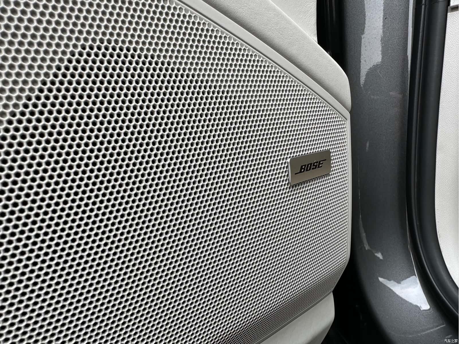 Porsche Cayenne, 2018 9