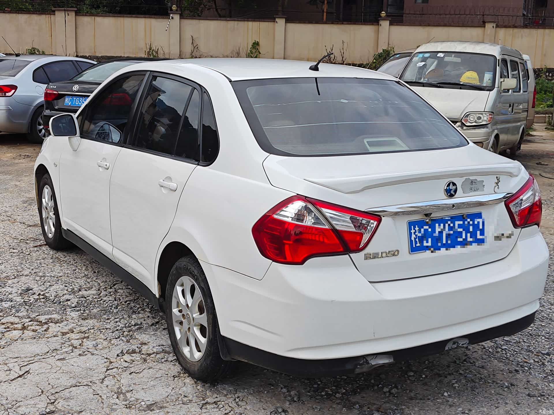 Nissan D50, 2016 все фото