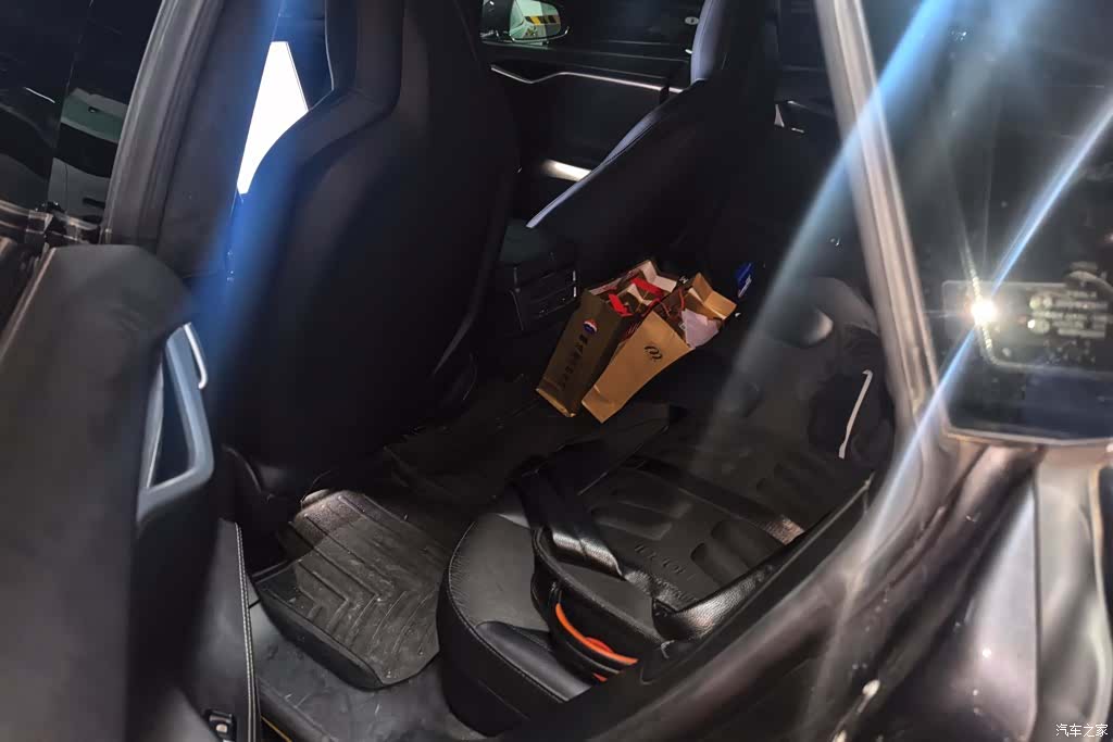 Tesla Model S, 2016 11