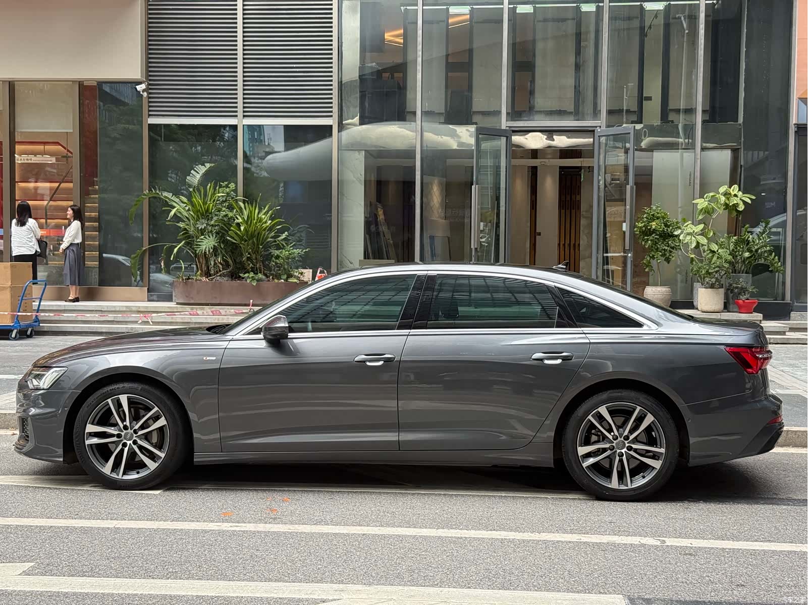 Audi A6L, 2020 4