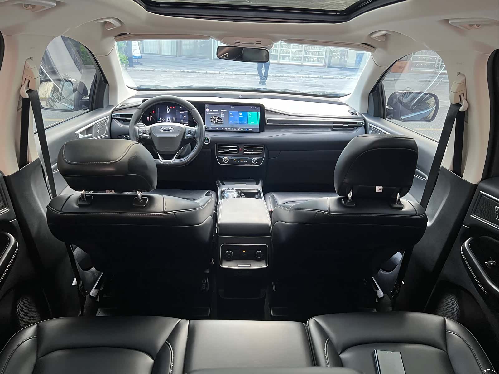 Ford Edge, 2021 10