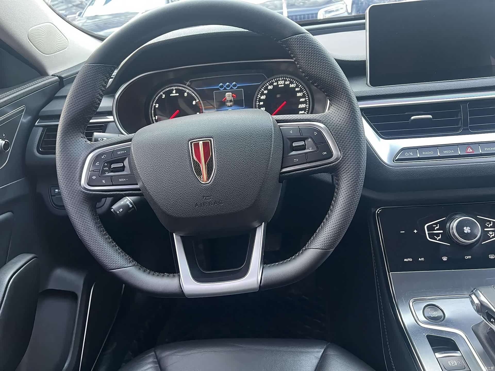 Hongqi H5, 2020 все фото