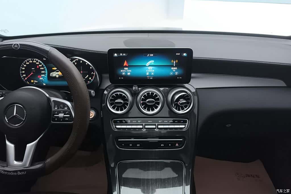 Mercedes-Benz GLC, 2022 13
