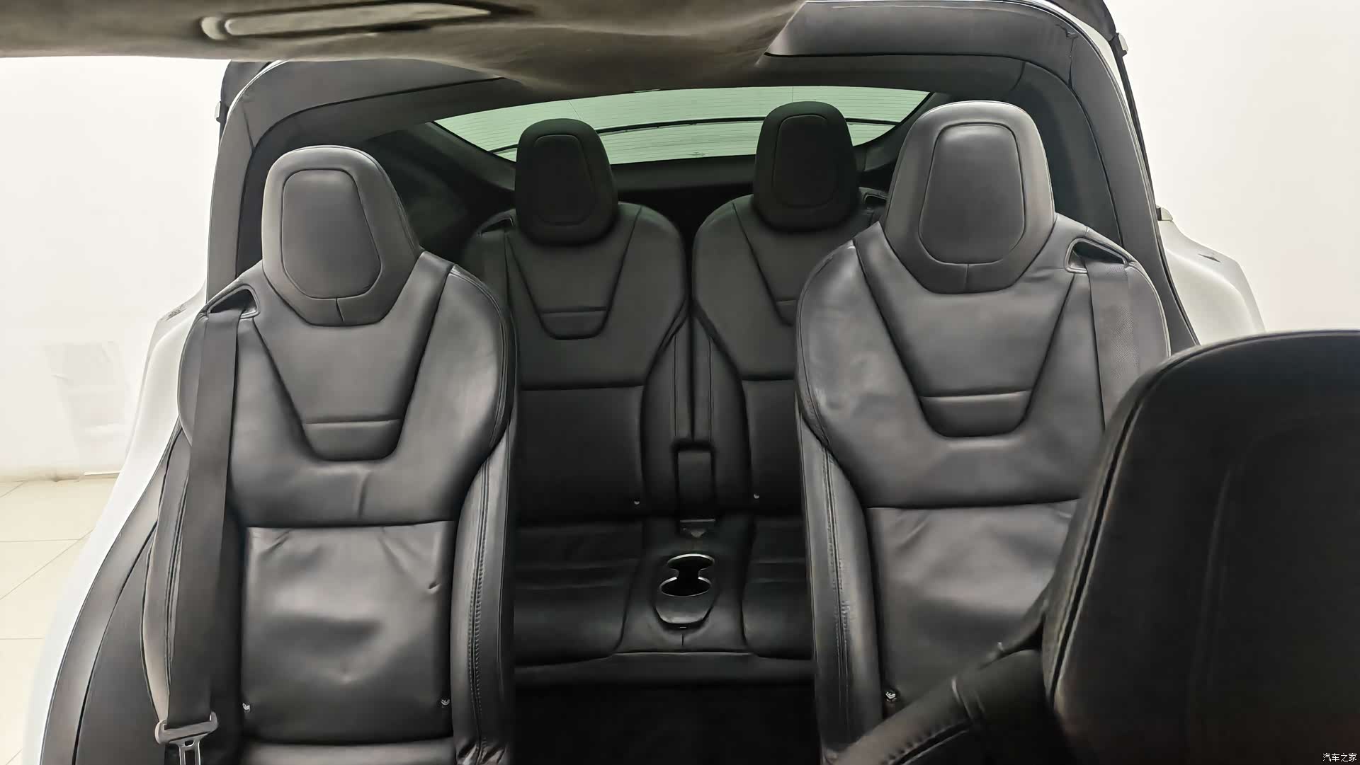 Tesla Model X, 2017 14