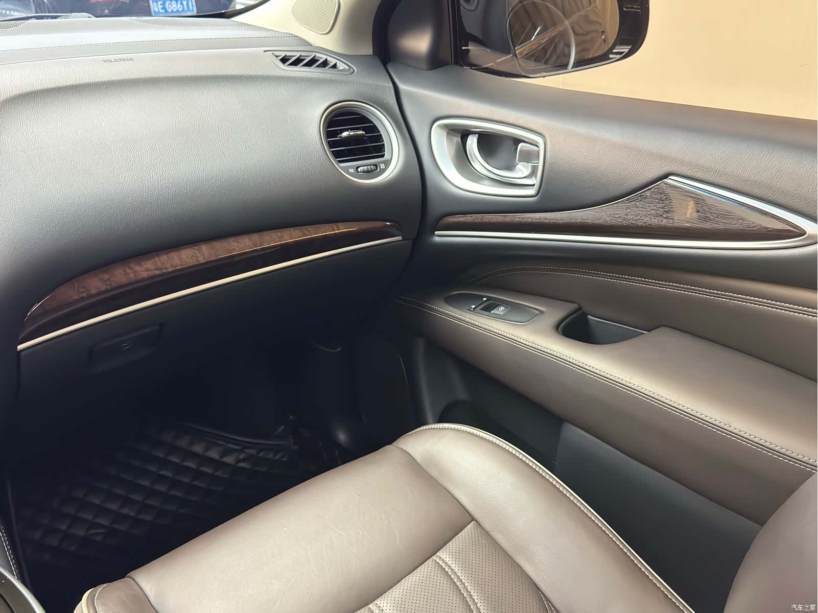 Infiniti QX60, 2018 19