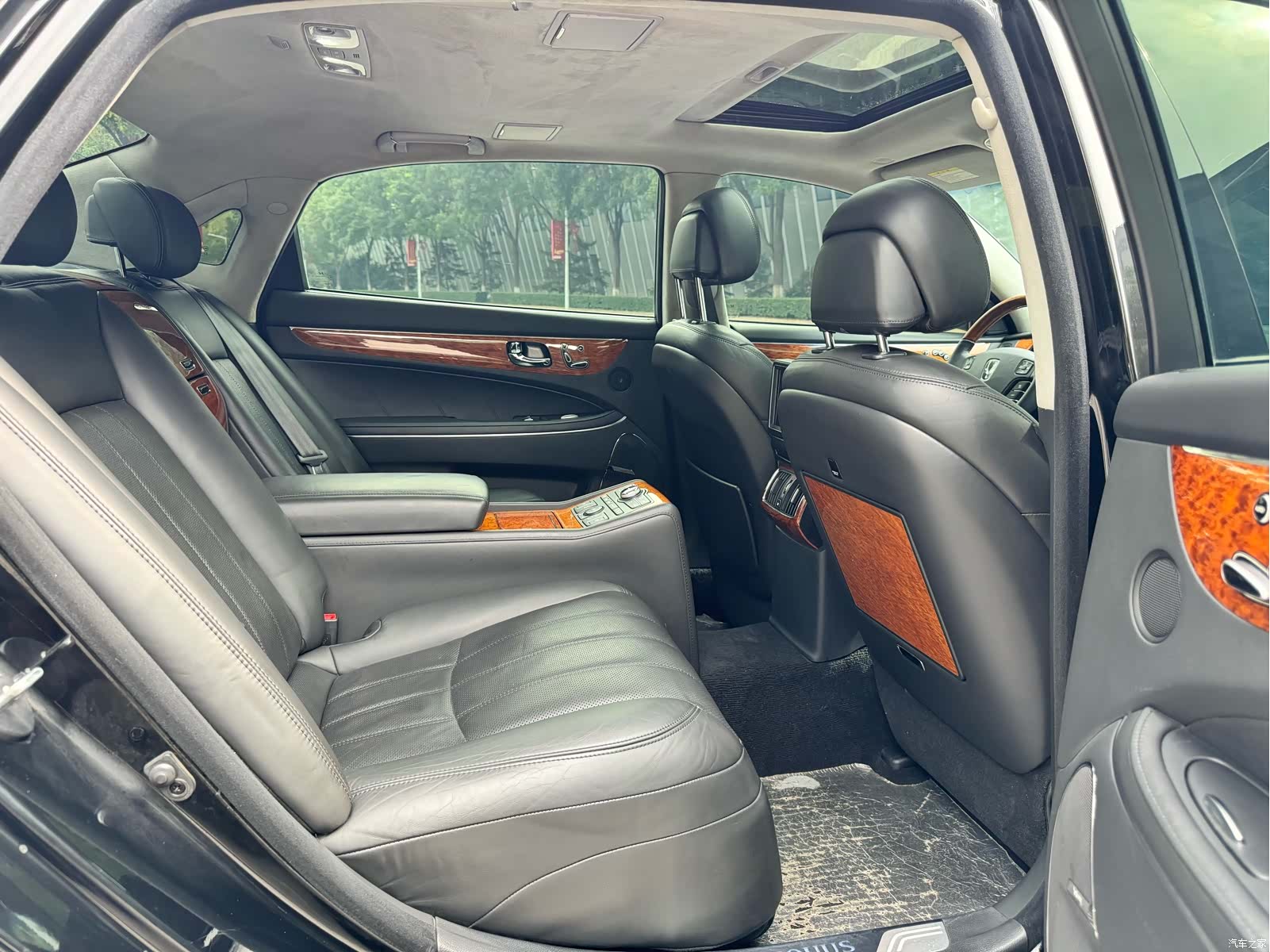Hyundai 4.6, 2011 9