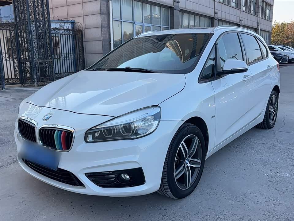 BMW 2 series station wagon