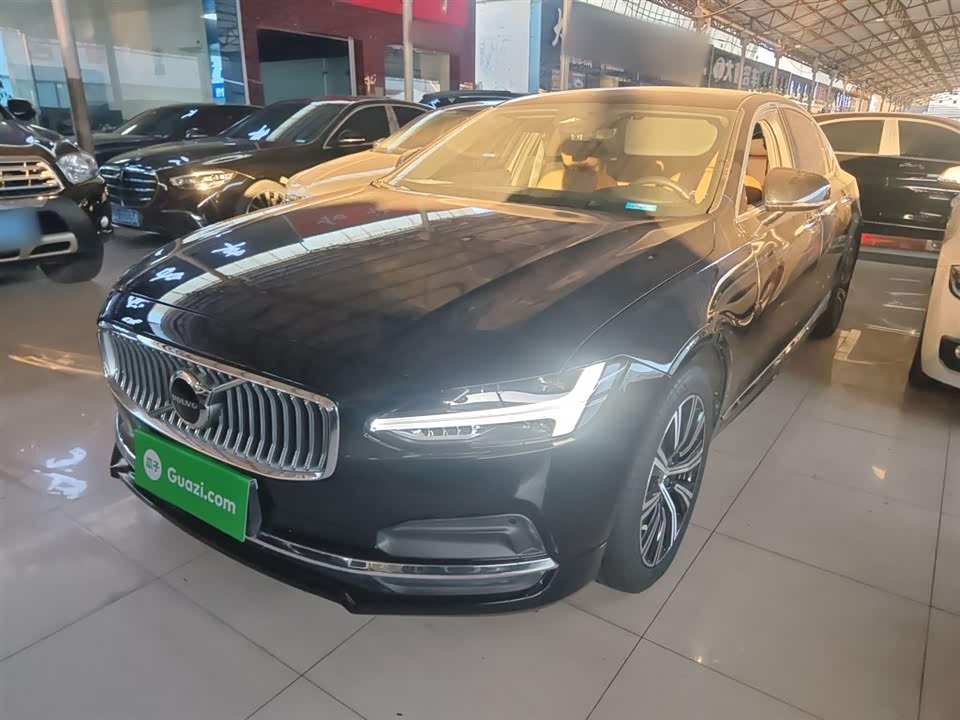 Volvo S90