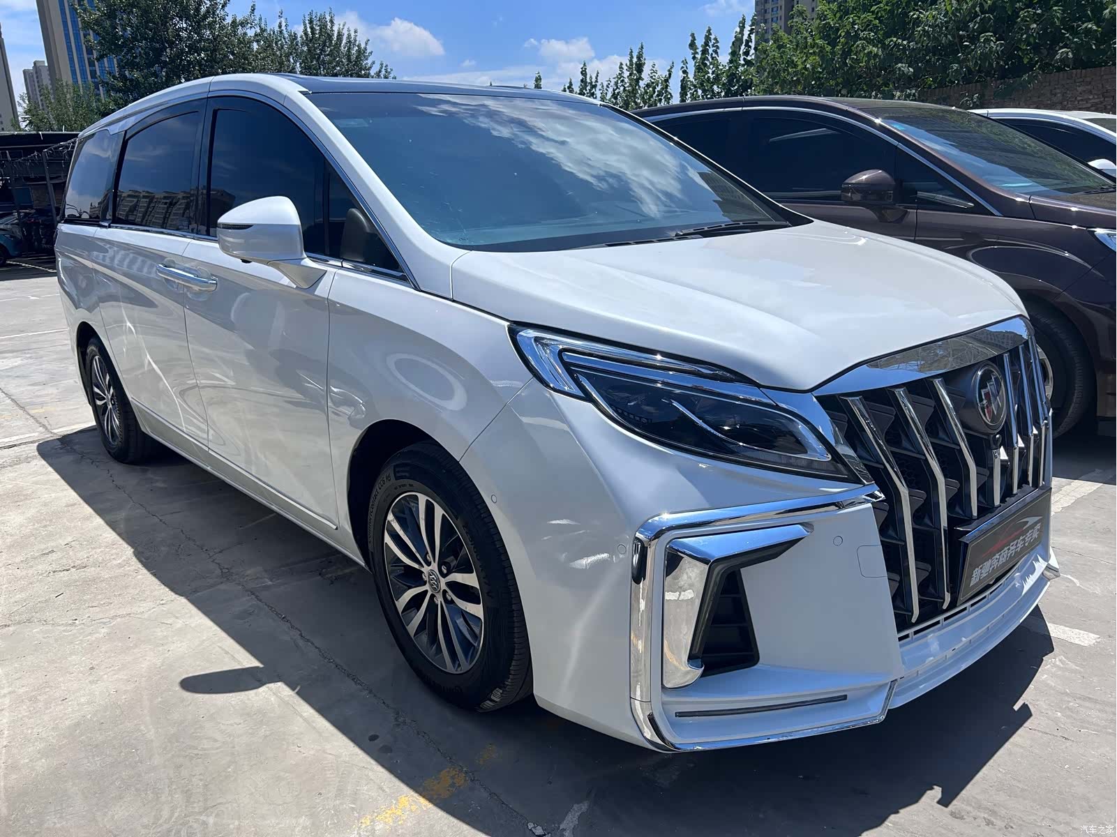 Buick GL8, 2019 3