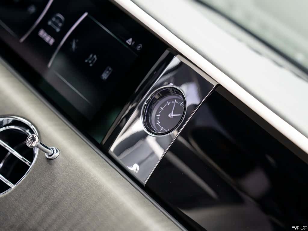 Rolls-Royce Ghost, 2023 23