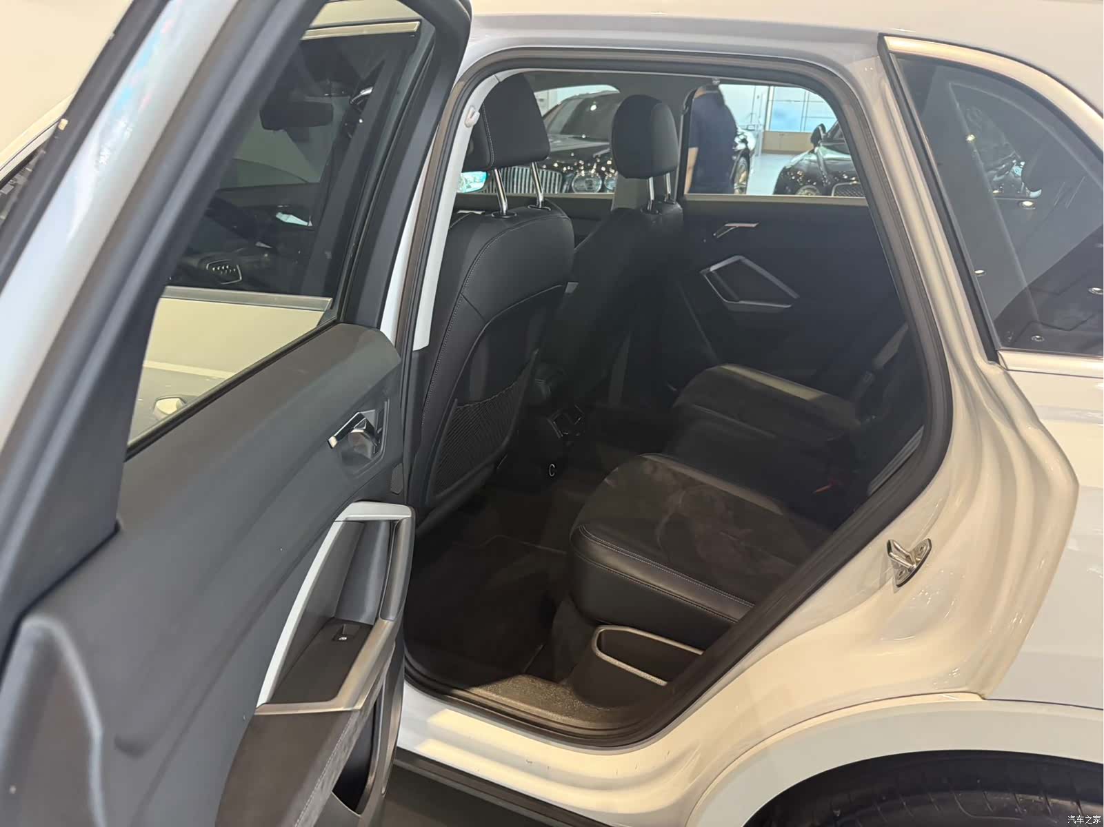 Audi Q3, 2021 8