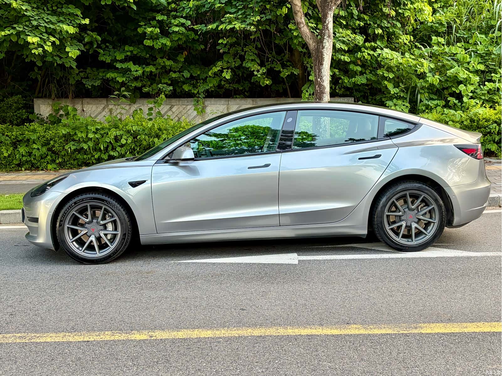 Tesla Model 3, 2022 6