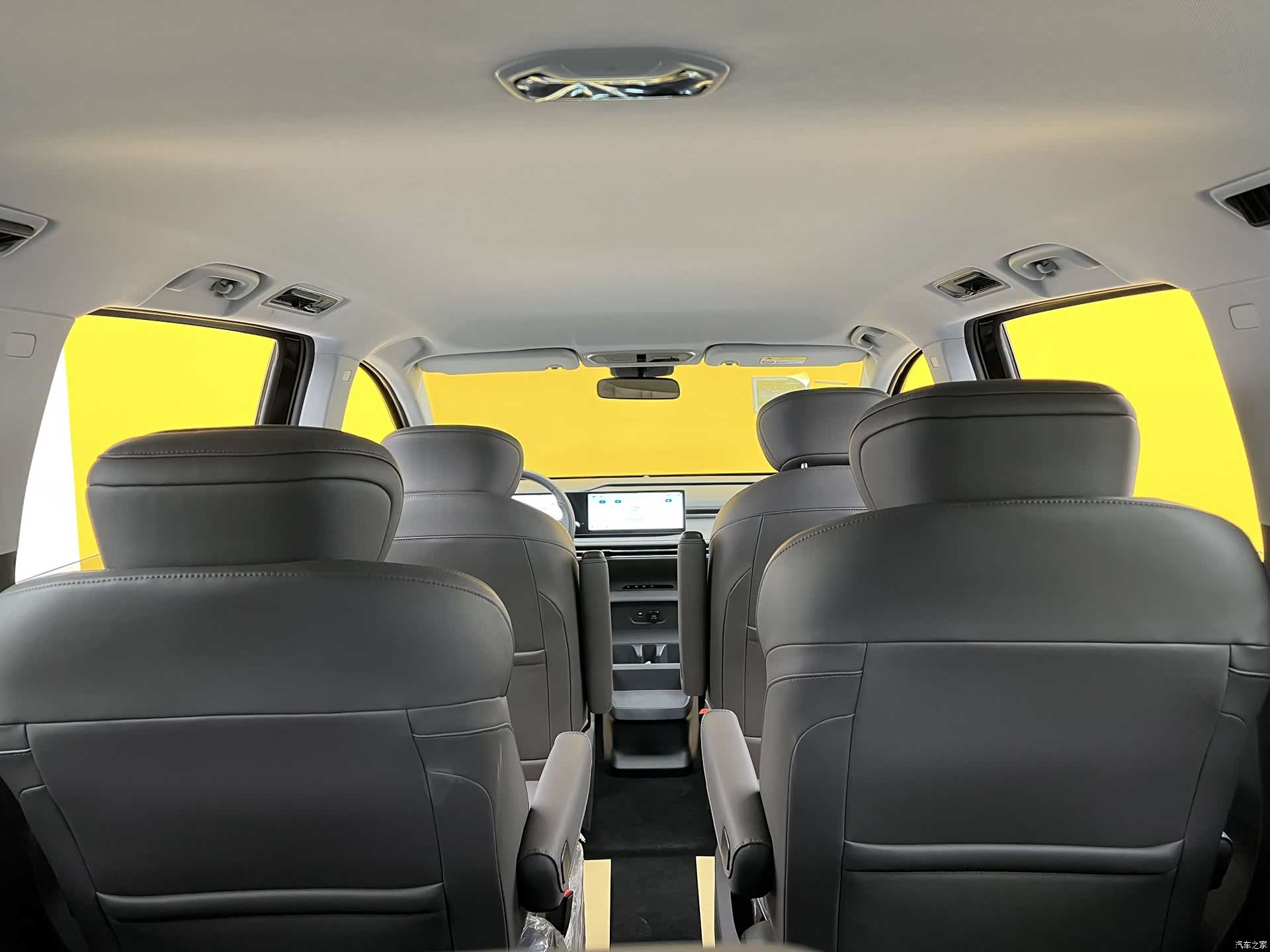 Maxus 7, 2025 24