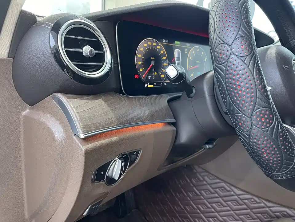 Mercedes-Benz E-class Mercedes-Benz E-class