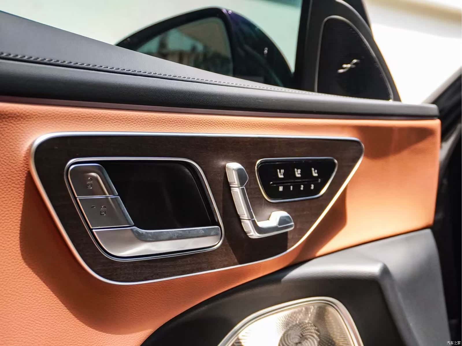 Mercedes-Benz E-Class, 2024 22