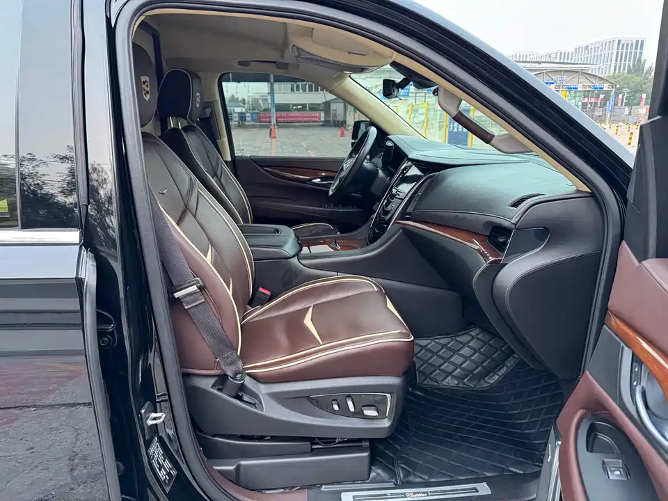 Cadillac Escalade ESCALADE