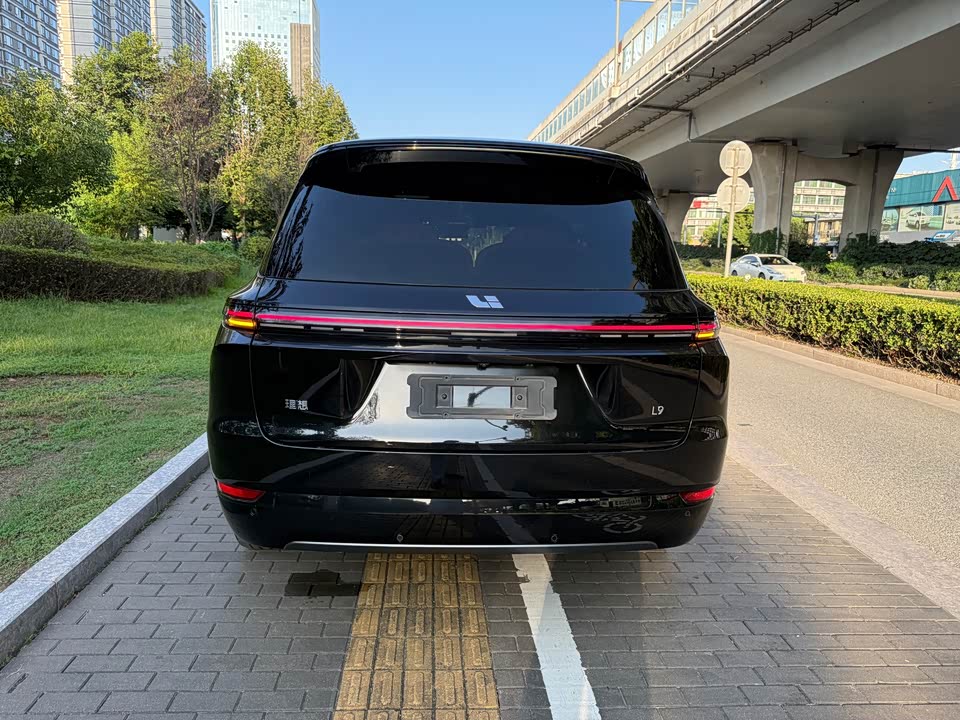 Li Auto Ideal L9