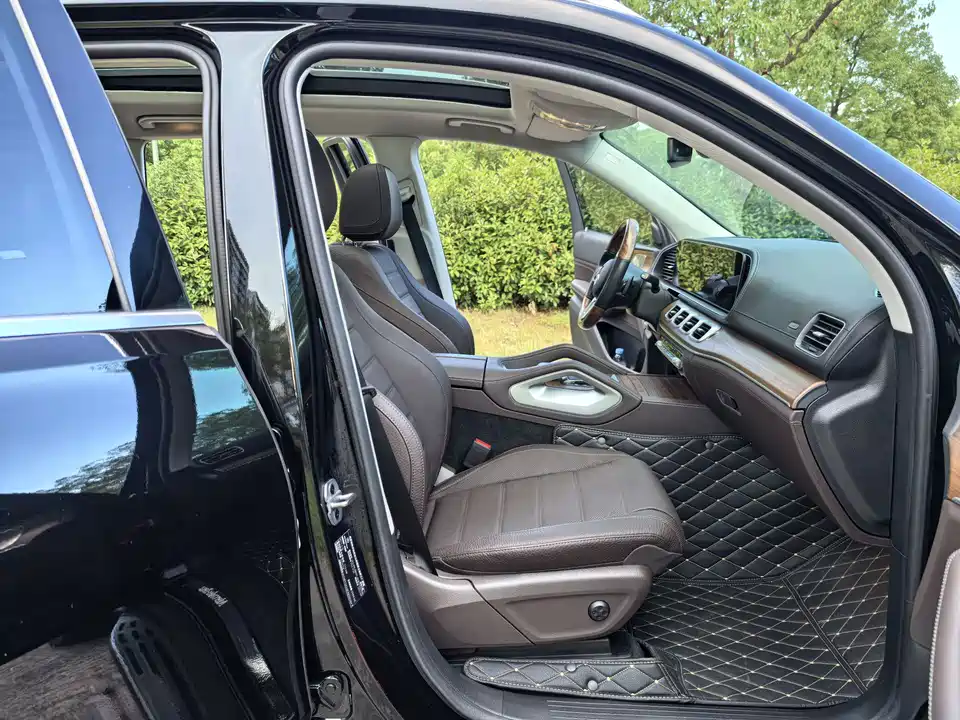 Mercedes-Benz GLS Mercedes-Benz GLS