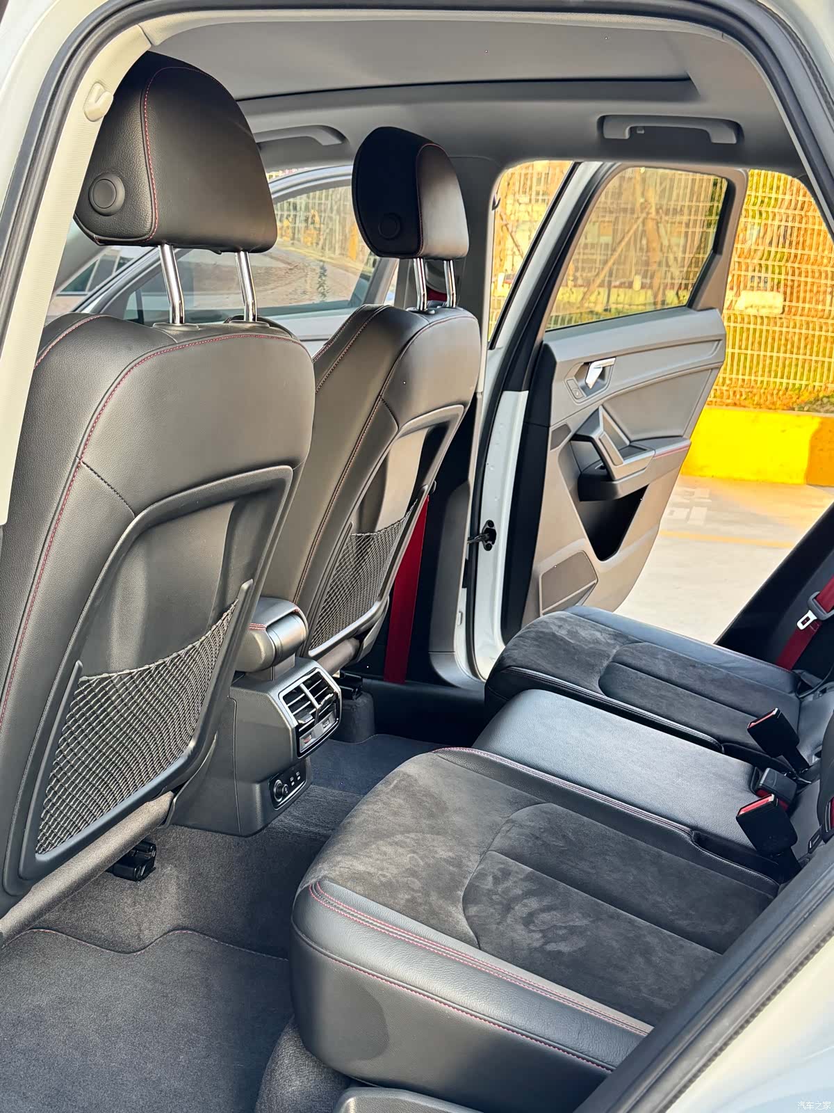 Audi Q3, 2020 11