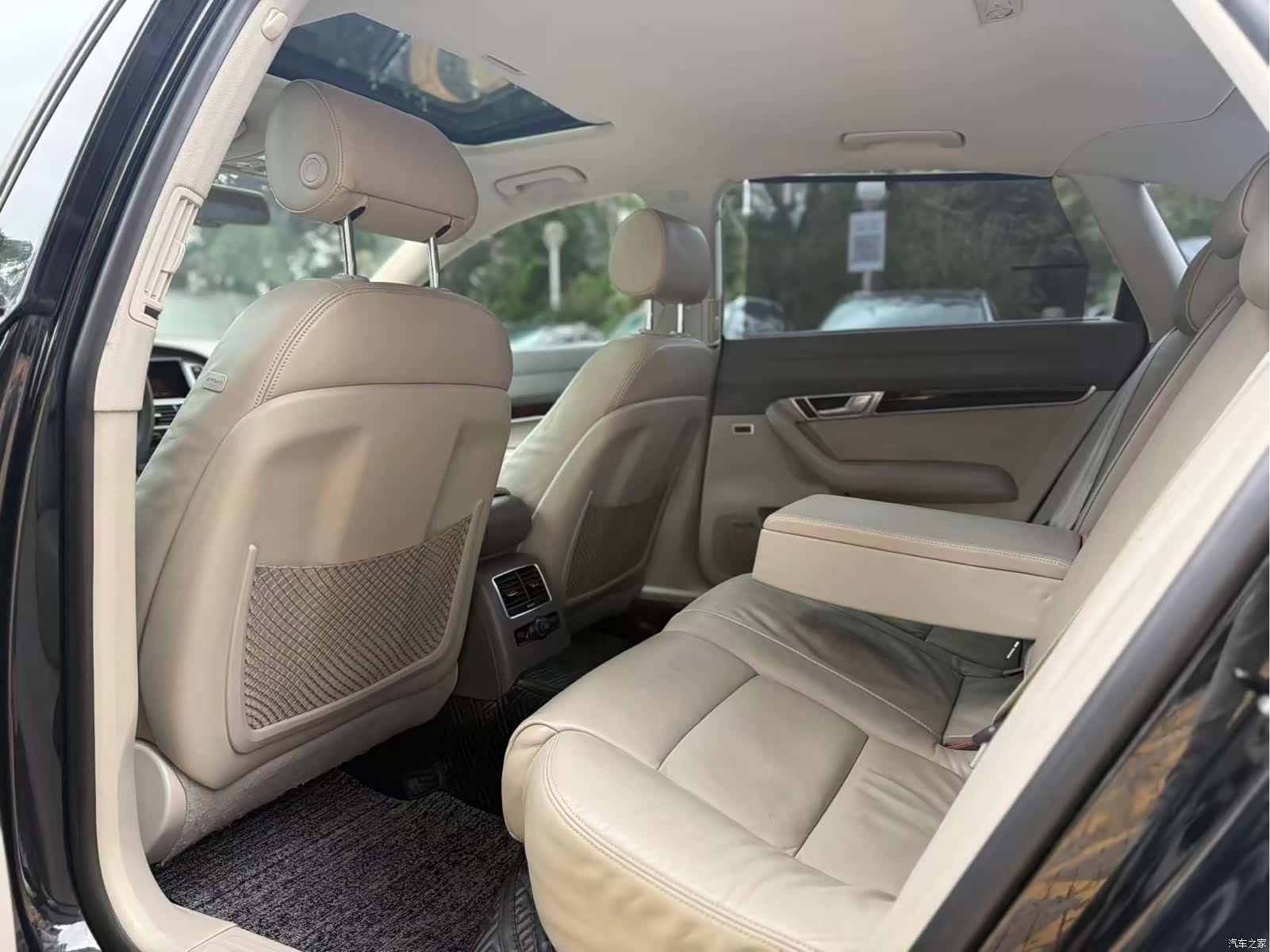 Audi A6L, 2010 8