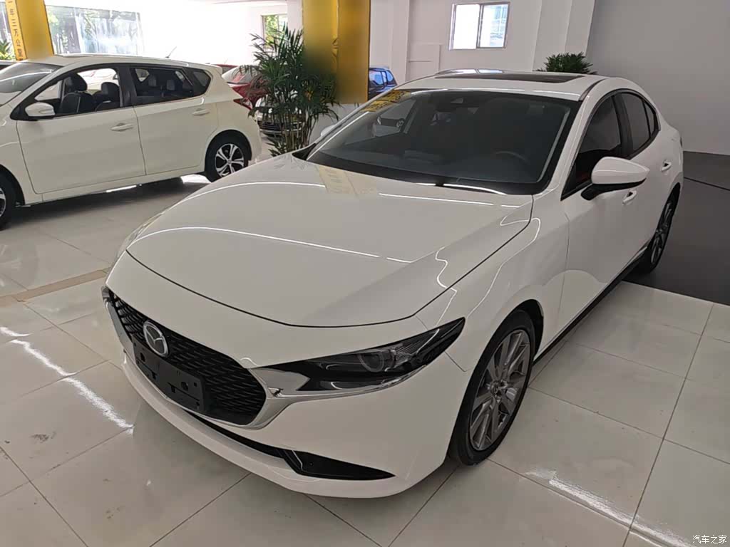 Mazda Mazda3, 2023 2