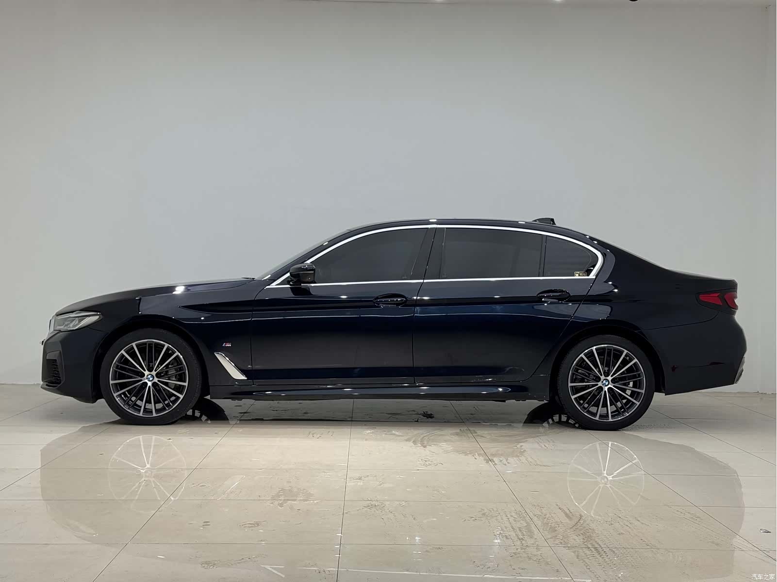 BMW 5 Series, 2022 7