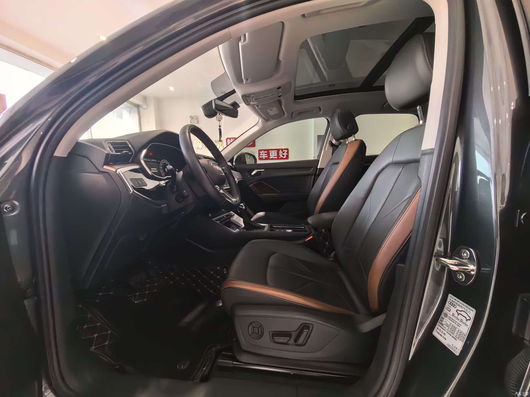 Audi Q3, 2022 все фото