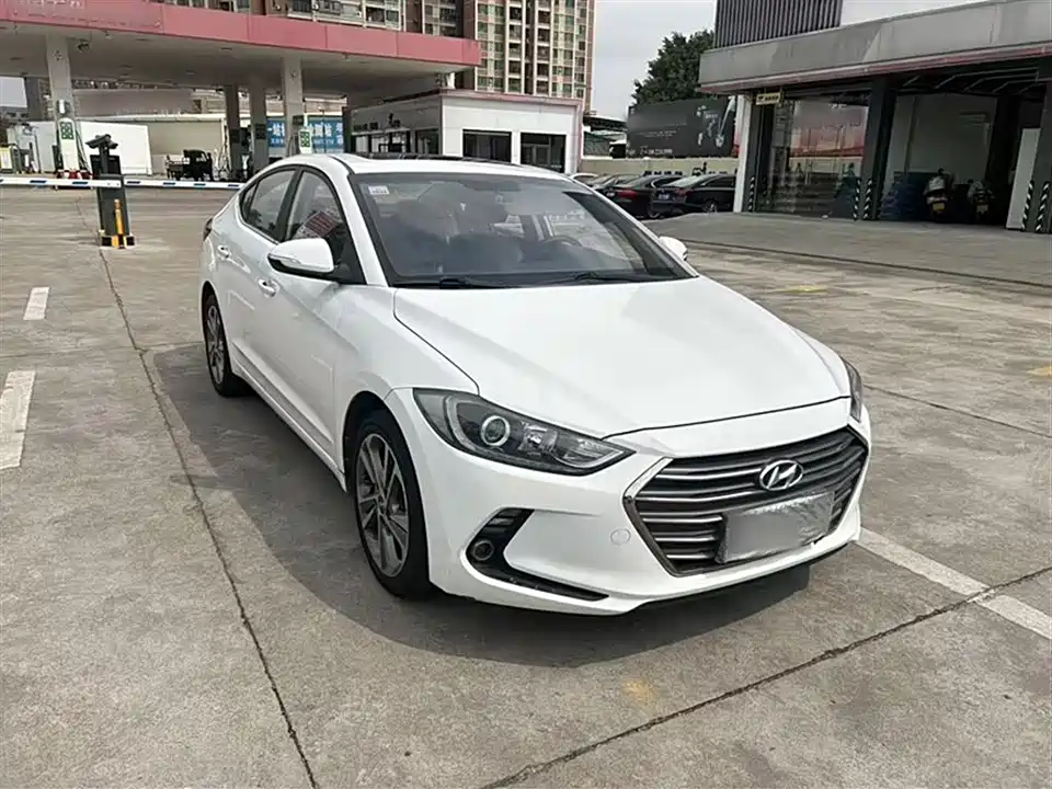 Hyundai Lead