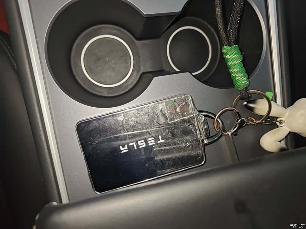 Tesla Model Y, 2022 9
