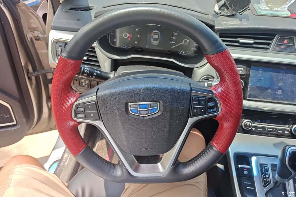 Geely Emgrand, 2017 15