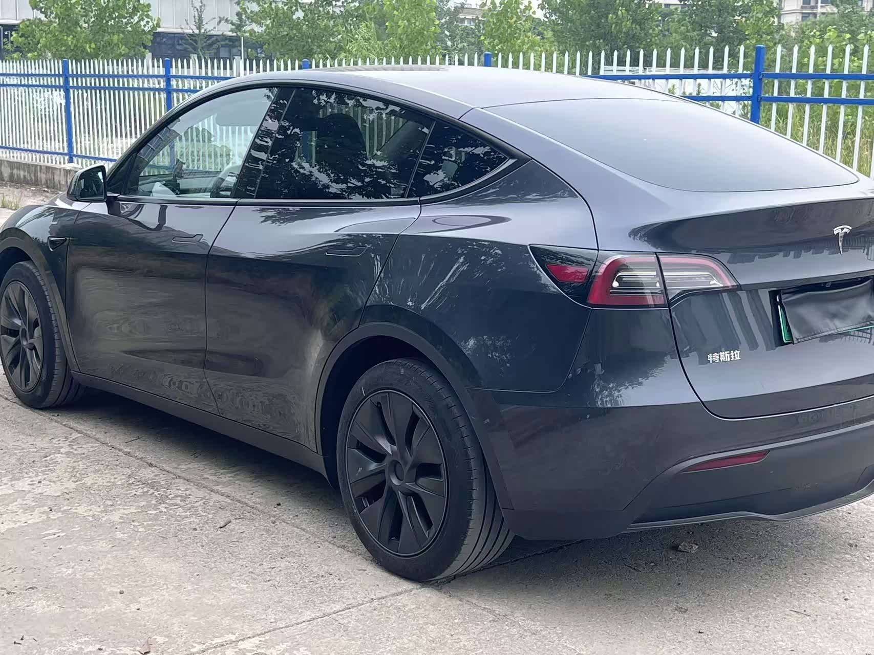 Tesla Model Y, 2024 14