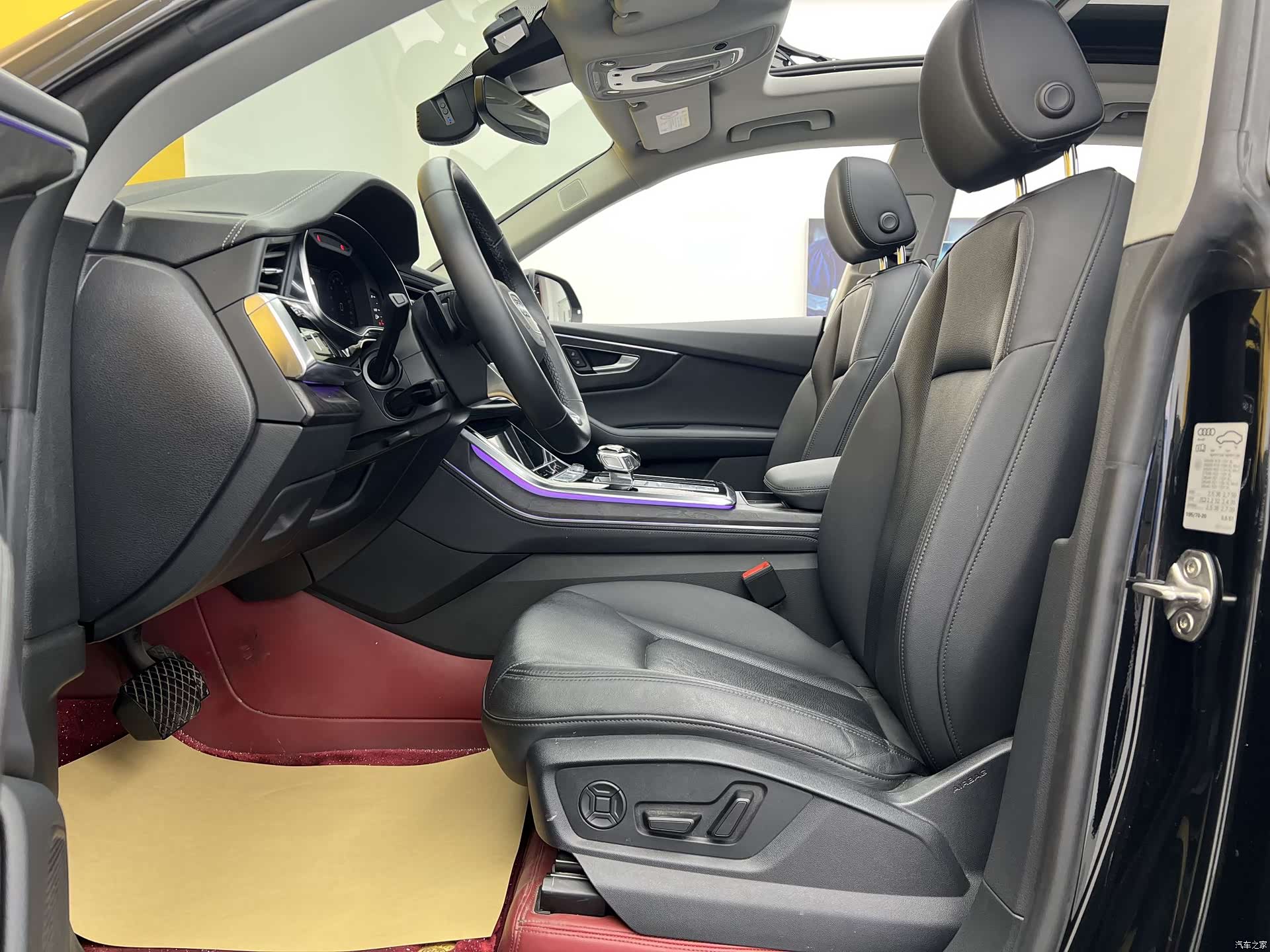 Audi Q8, 2024 3
