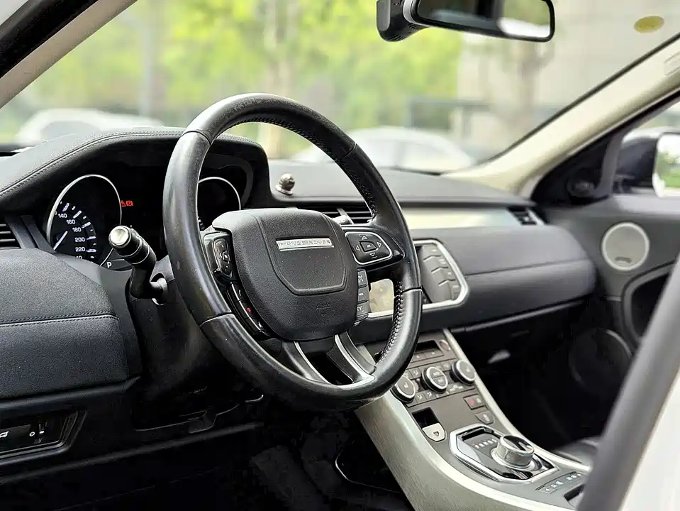 Land Rover Range Rover Aurora Land Rover Range Rover Aurora