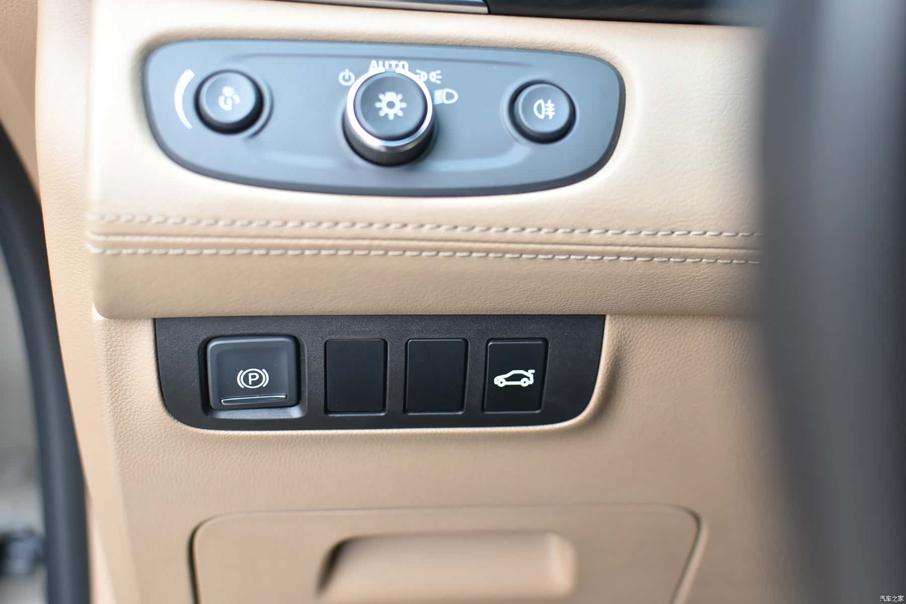 Buick GL8, 2021 28