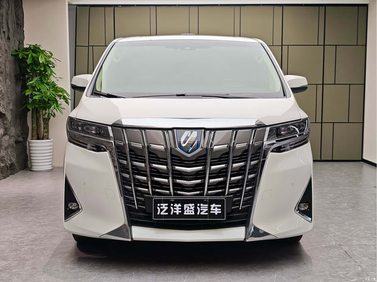 Toyota Alphard, 2021 2