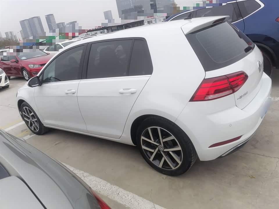 Volkswagen golf